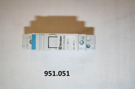 951.051.jpg