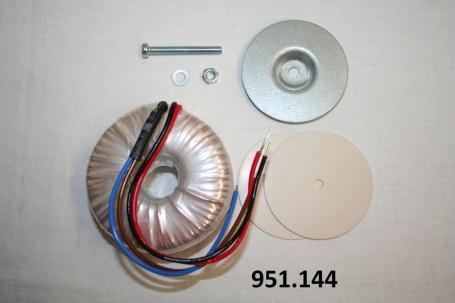 951.144.jpg
