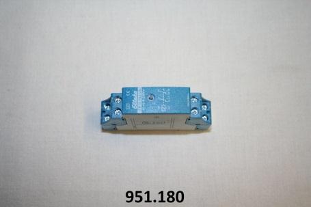 951.180.jpg